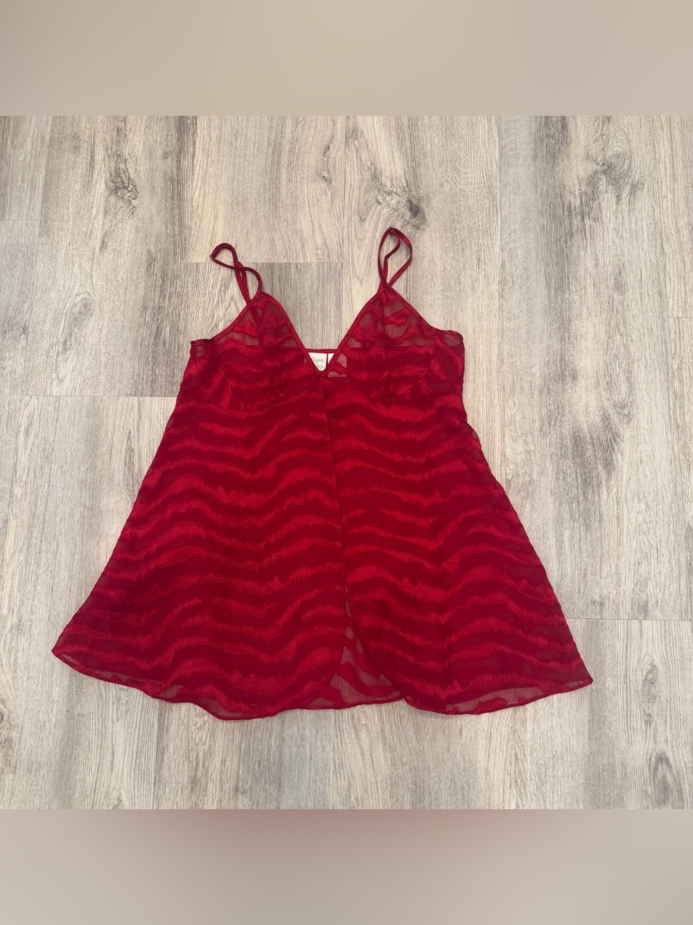Gilligan & O’Malley Red Sheer Mesh Babydoll Chemise Medium Lingerie